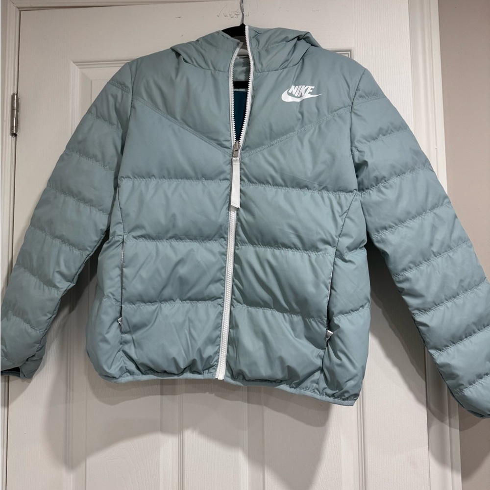 Women’s Reversible Nike Jacket NWOT